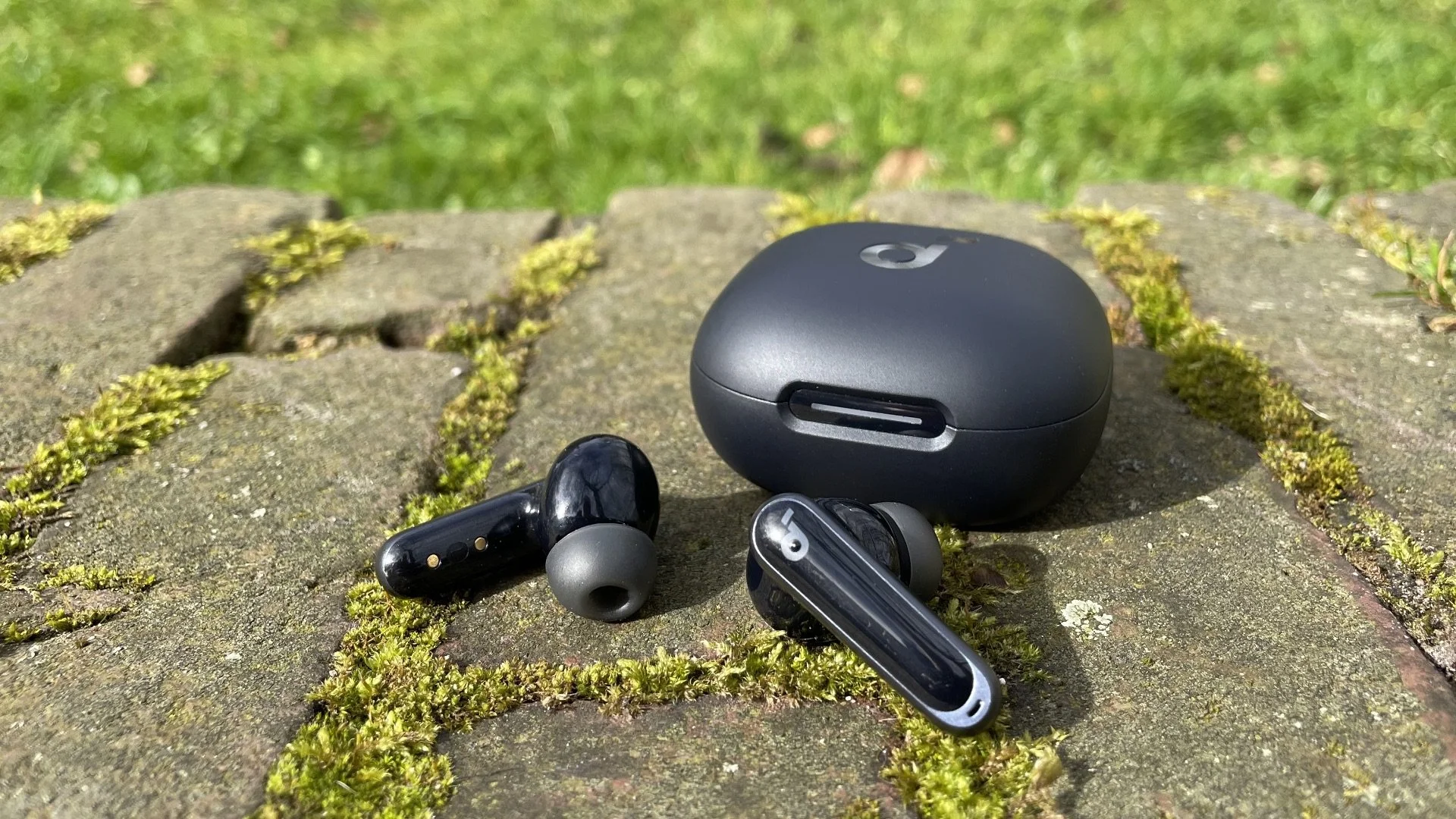 نقد و بررسی هندزفری انکر Soundcore P40i