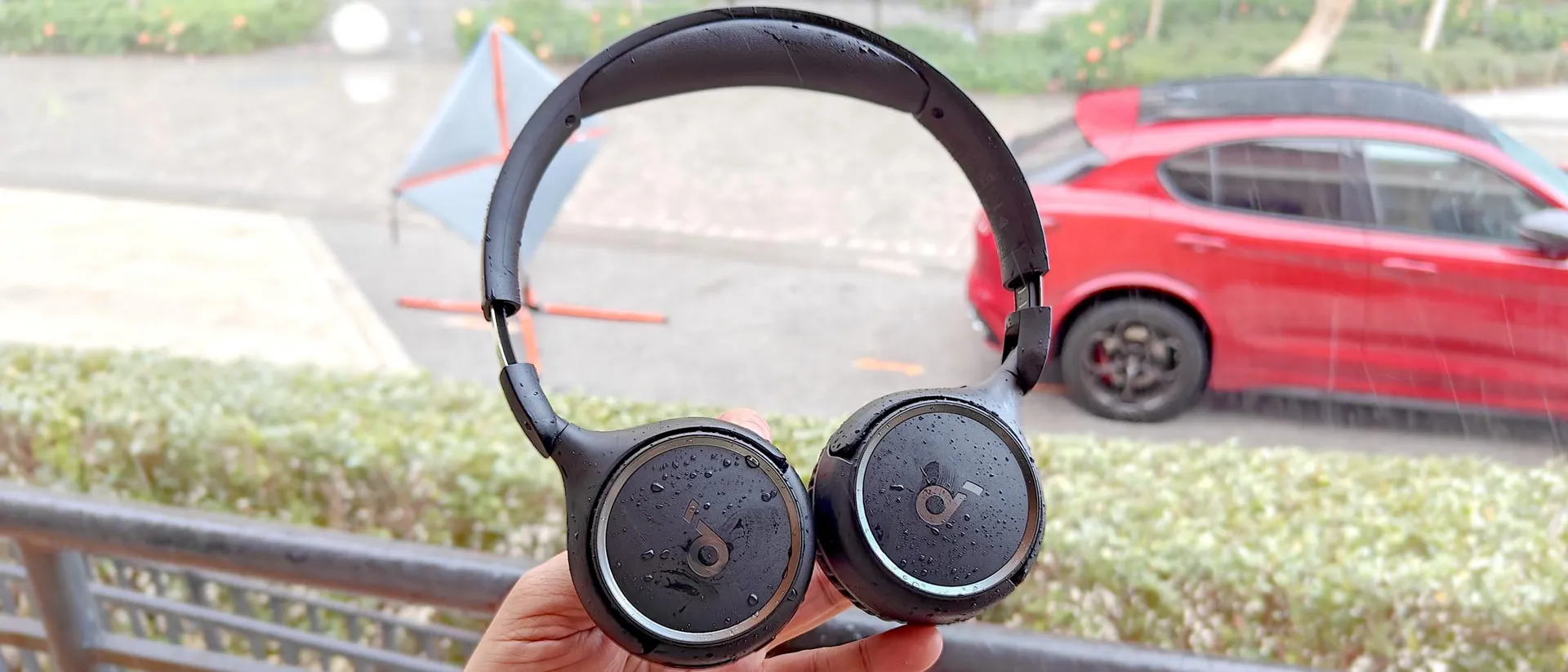 نقد و بررسی Soundcore H30i؛ باتری ۷۰ ساعته، ارزش خرید بالا؟